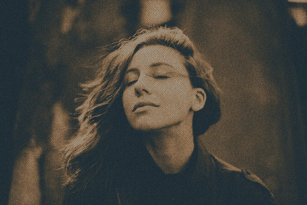 E7688_03.jpg E7688_03.jpg