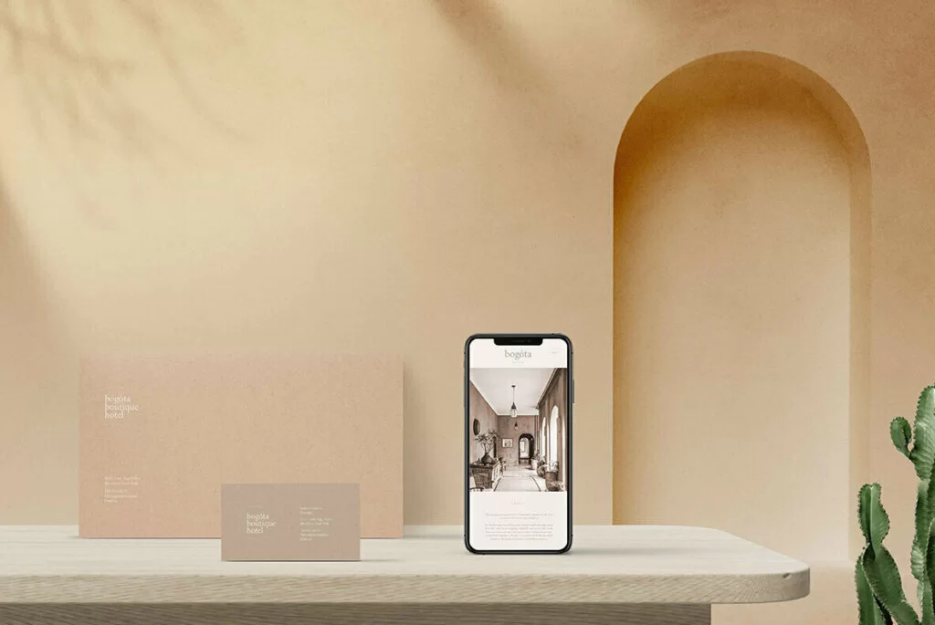 E5472_01.jpg E5472_01.jpg