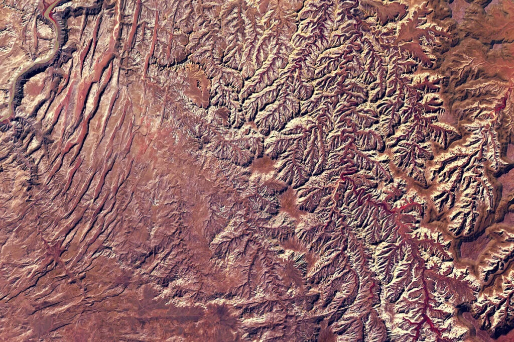 E4022_05.jpg E4022_05.jpg