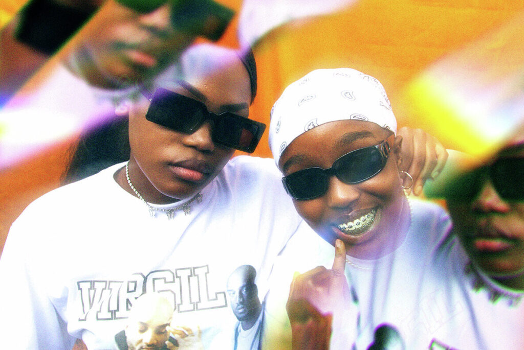 E9917_02.jpg E9917_02.jpg