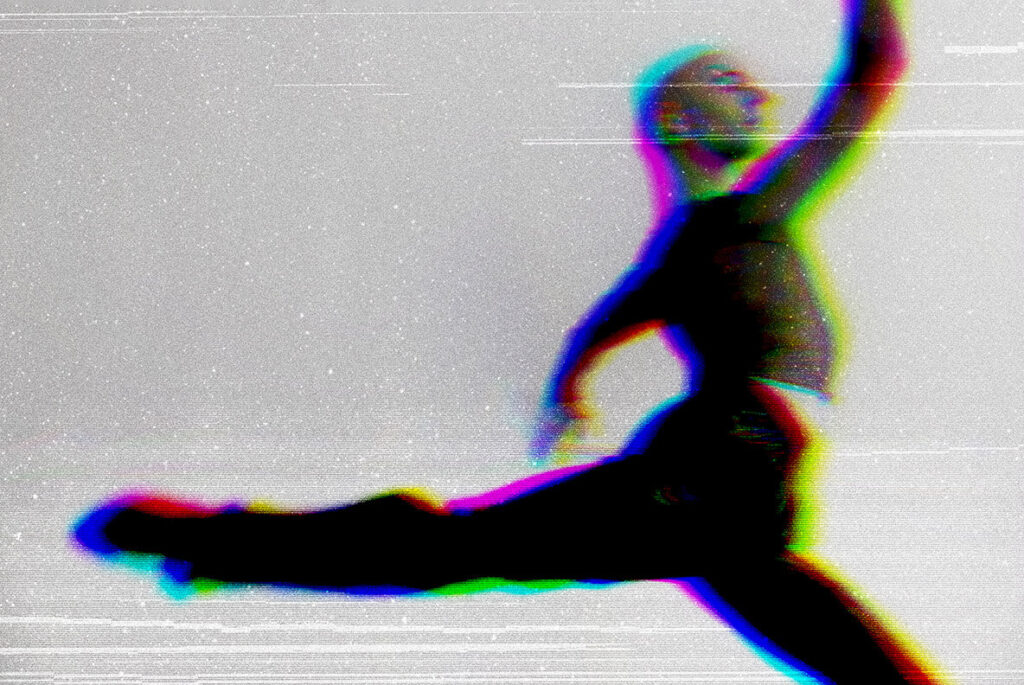 E10526_05.jpg E10526_05.jpg