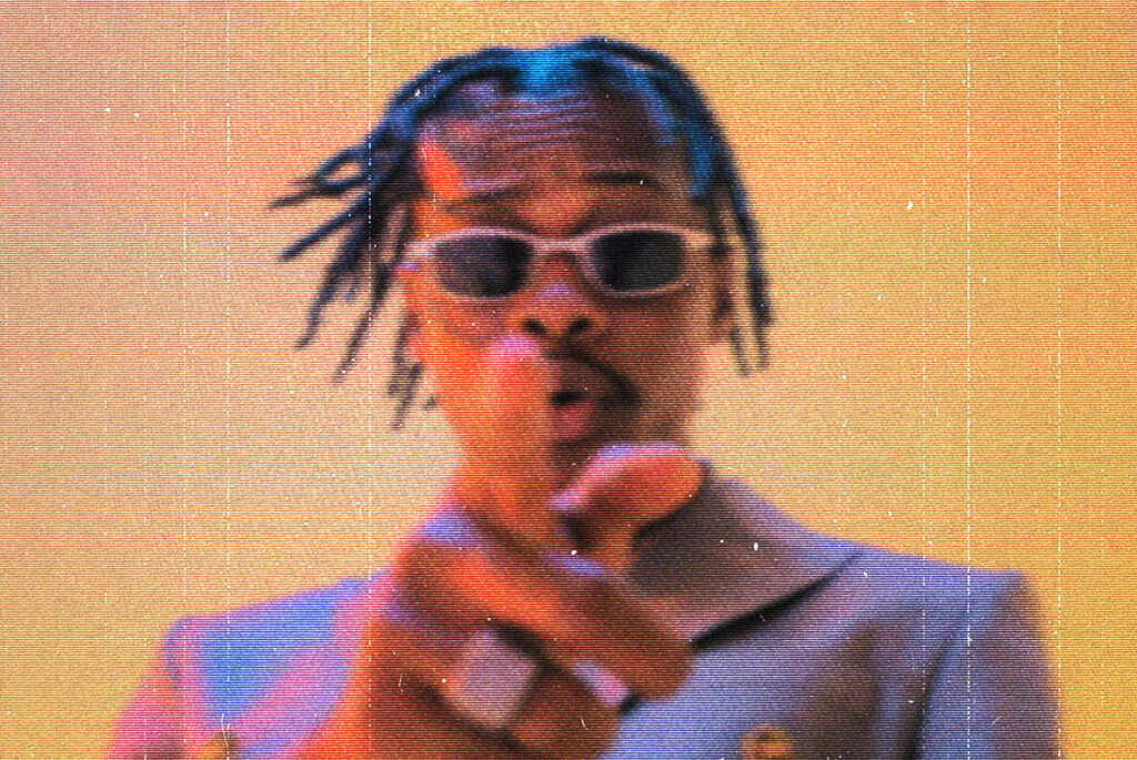 E10530_01.jpg E10530_01.jpg