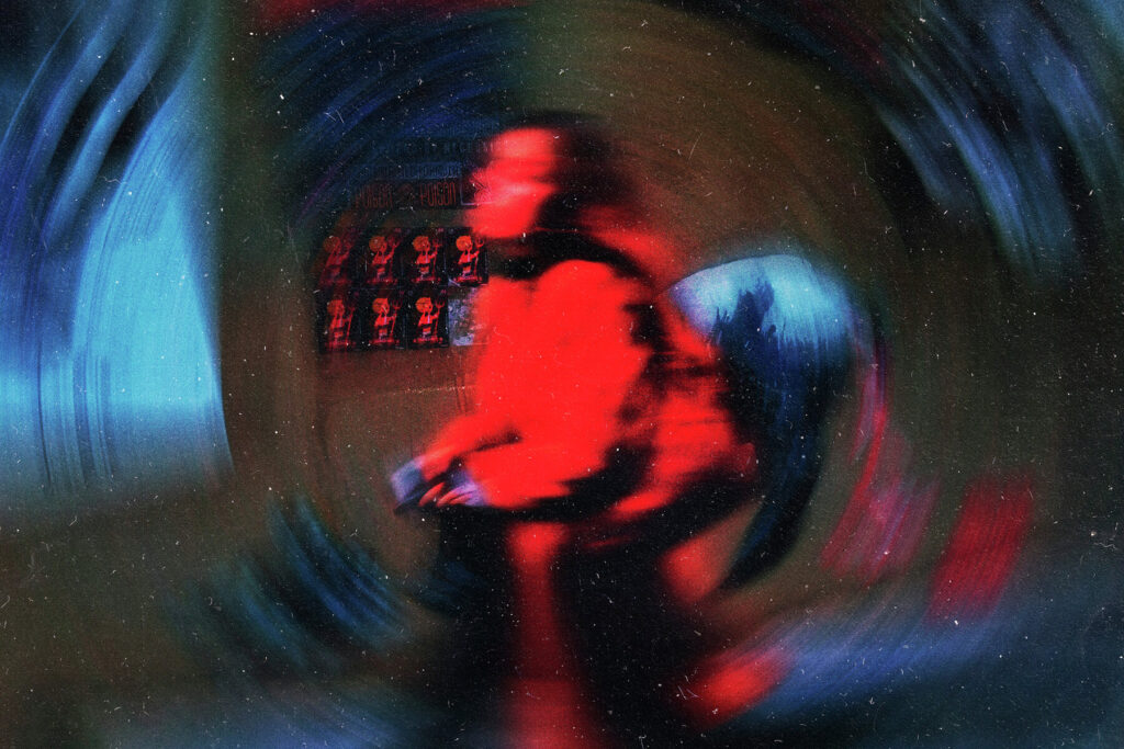 E11281_05.jpg E11281_05.jpg