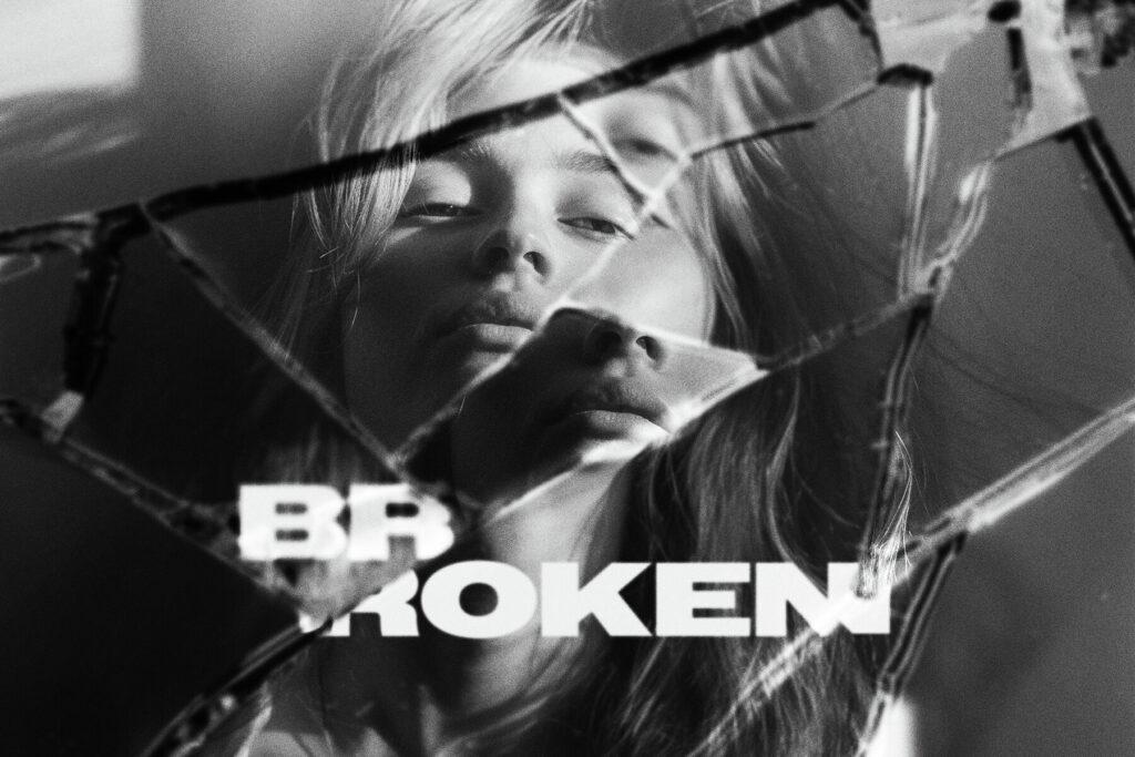 E11283_00.jpg E11283_00.jpg