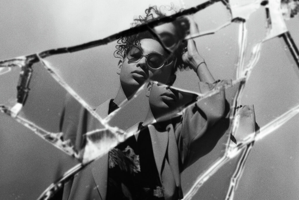 E11283_04.jpg E11283_04.jpg