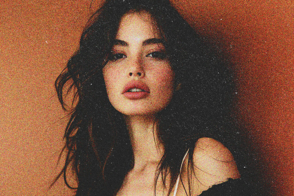 E11534_02.jpg E11534_02.jpg