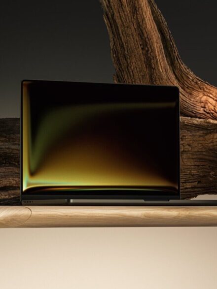 MacBook Pro – 9 Graphics - Image 1