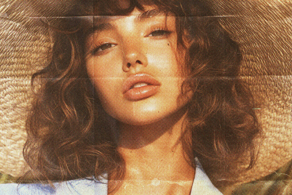 E13080_04.jpg E13080_04.jpg