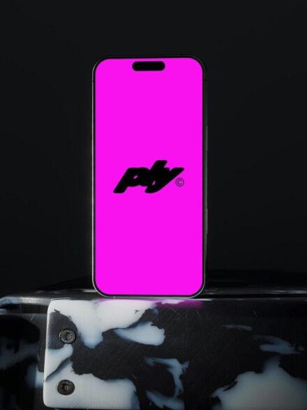 iPhone 16 Pro Max 9 Graphics - Image 10