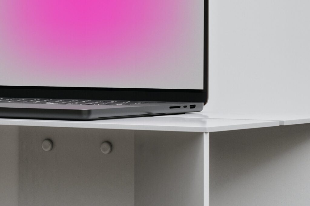 E14512_02.jpg E14512_02.jpg